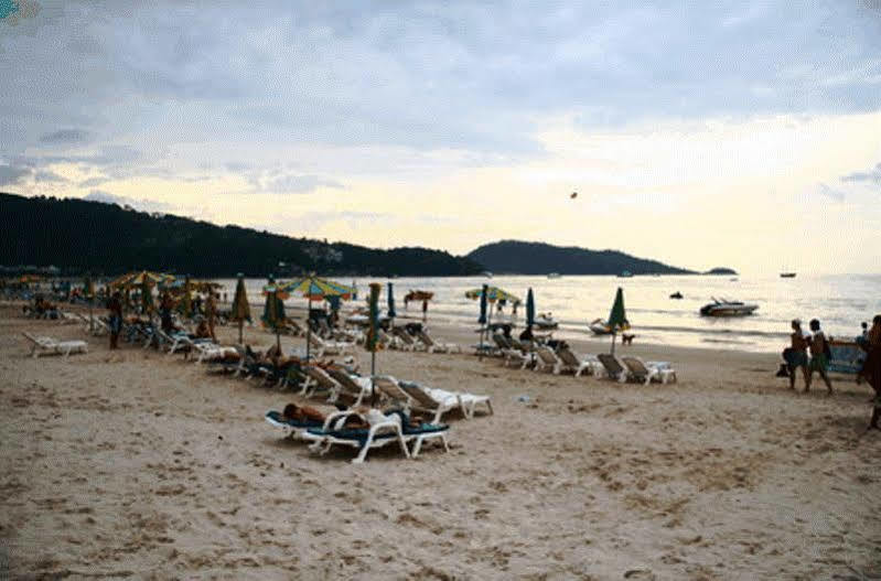 Patong Backpacker Hostel Екстер'єр фото