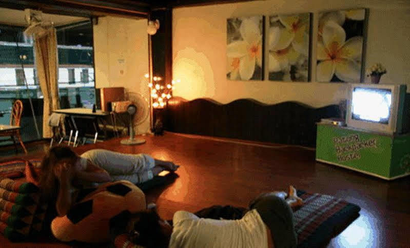 Patong Backpacker Hostel Екстер'єр фото